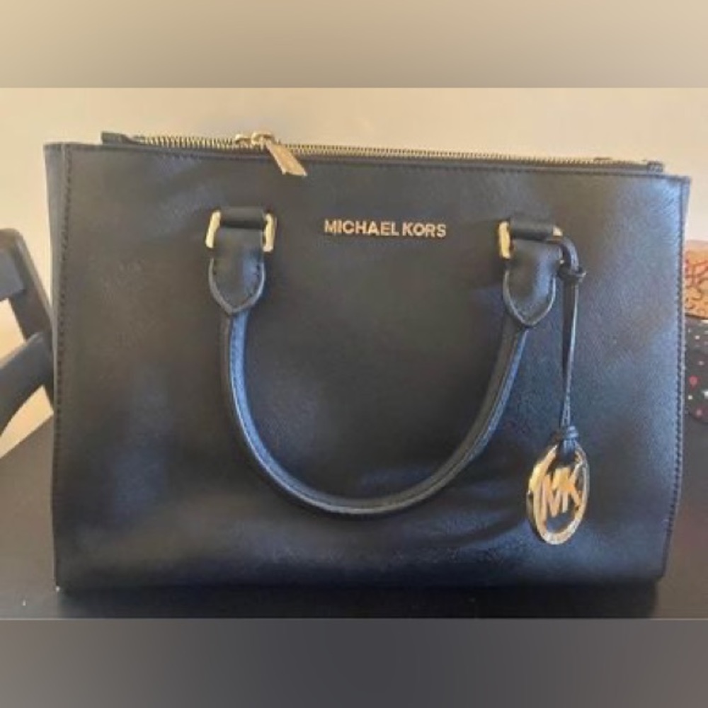 Michael Kors purse